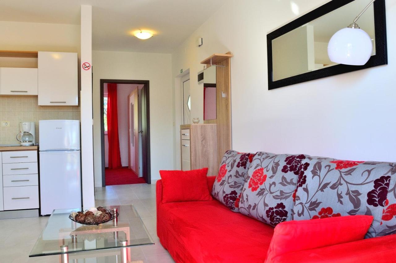 Apartment Domus Lauri Умаг Екстер'єр фото