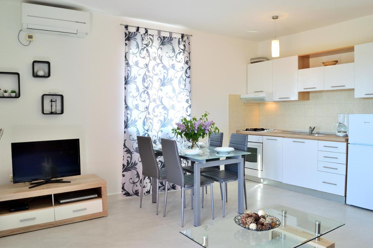 Apartment Domus Lauri Умаг Екстер'єр фото